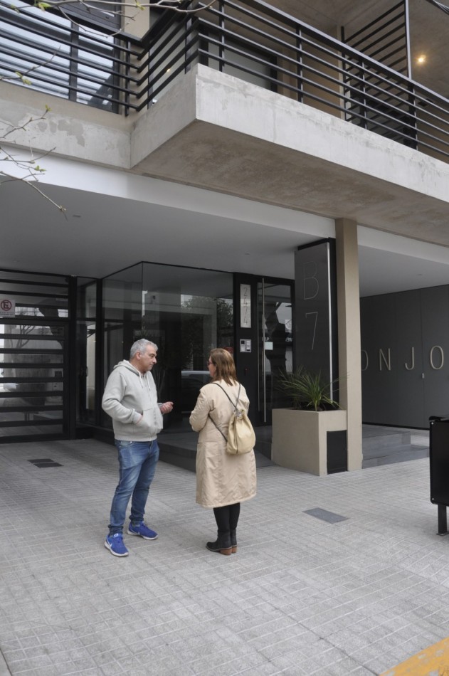 La Rioja 2474 Departamento 2 ambientes a Estrenar con o sin cochera